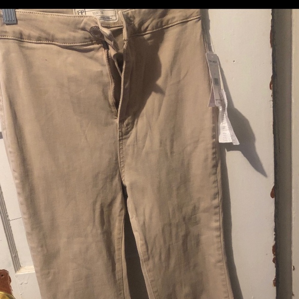 Free people women’s Pants barley used!